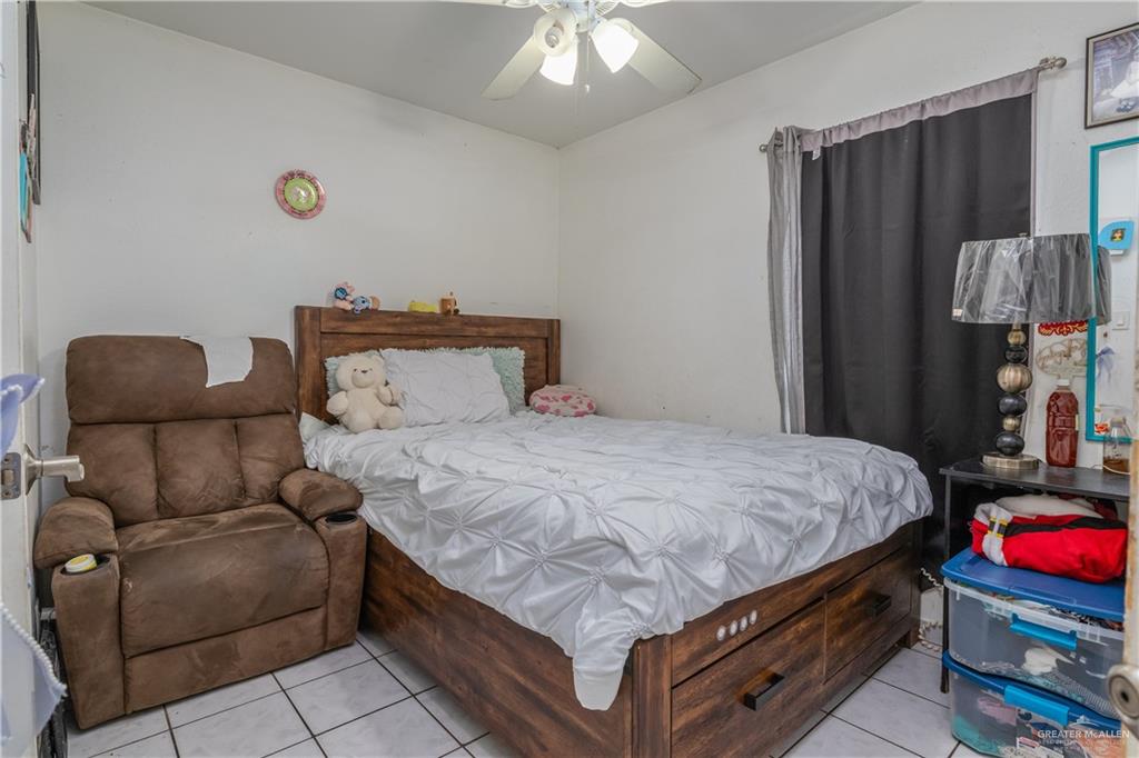 Photo 10 of 2704 Carnation Avenue