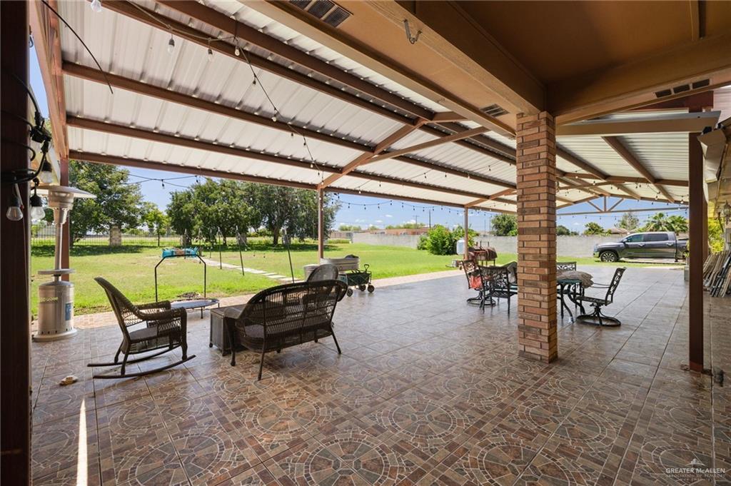 Photo 19 of 405 Anaqua Drive