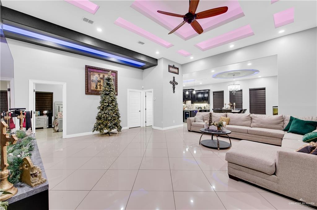 Photo 4 of 8404 Bougainvillea Drive