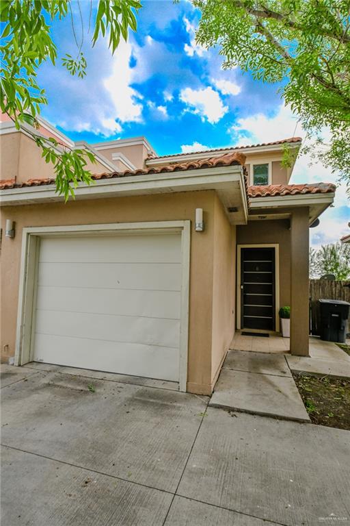 Photo 5 of 1304 Pineridge Avenue #3