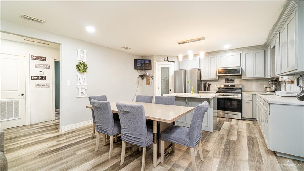 Photo 9 of 211 Felicidad Avenue