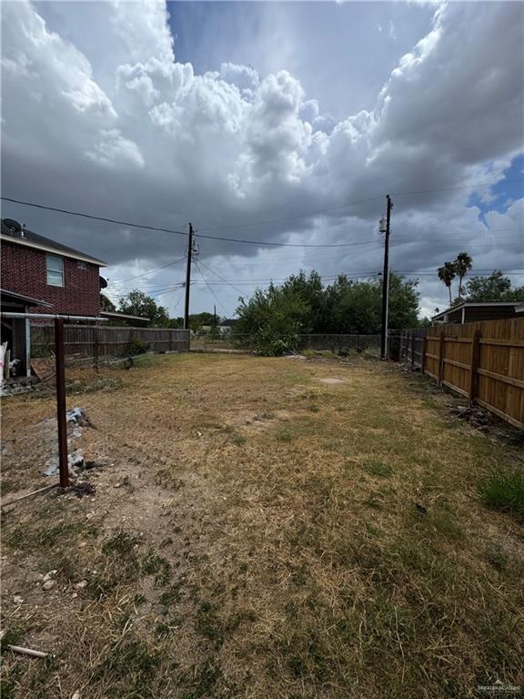 Photo 4 of 408 Chavez Street