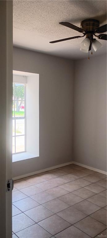 Photo 10 of 2124 Iris Avenue