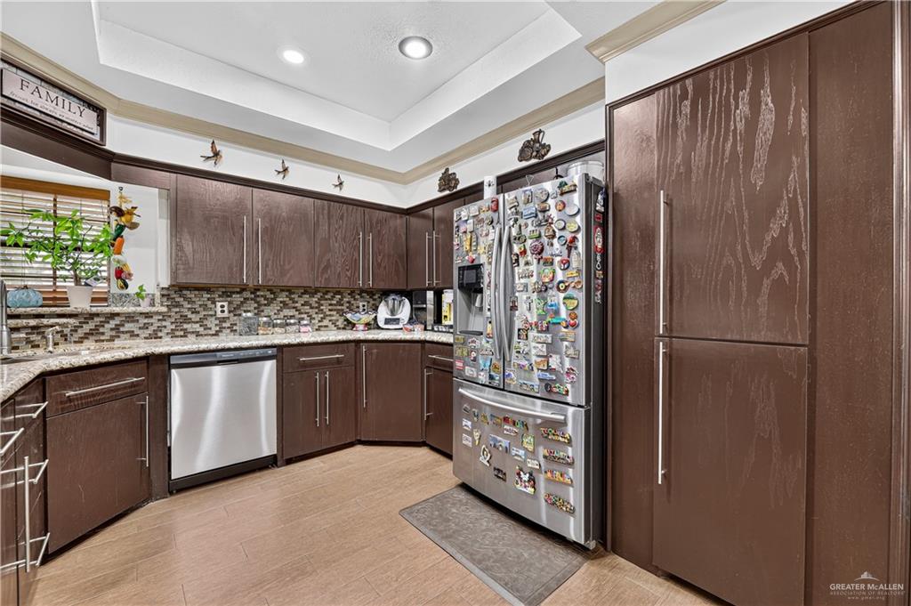 Photo 10 of 205 Lark Avenue