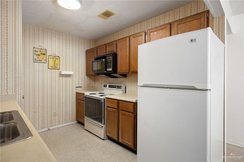 Photo 5 of 2201 Jackson Road #9J
