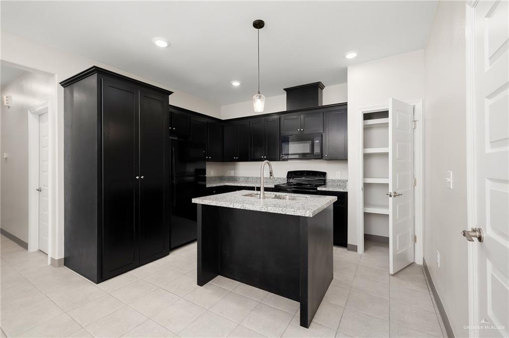 Photo 6 of 2416 Valley Circle