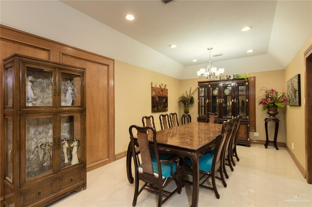 Photo 3 of 920 15th Street