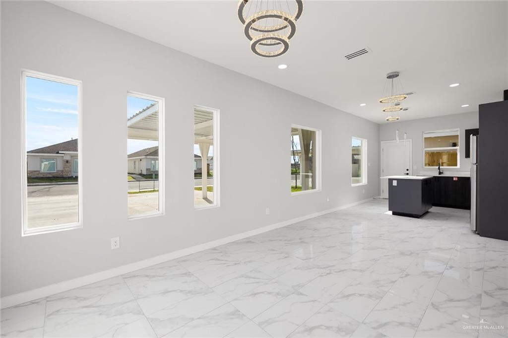 Photo 10 of 1007 Woodson Avenue #4