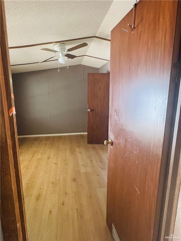 Photo 7 of 916 Violet Drive