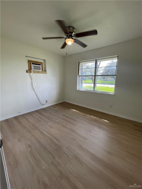 Photo 4 of 580 Wood Avenue