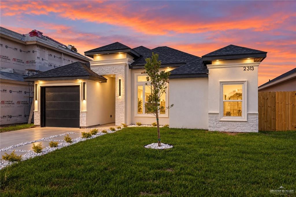 Photo 3 of 2313 Tamarindo Avenue