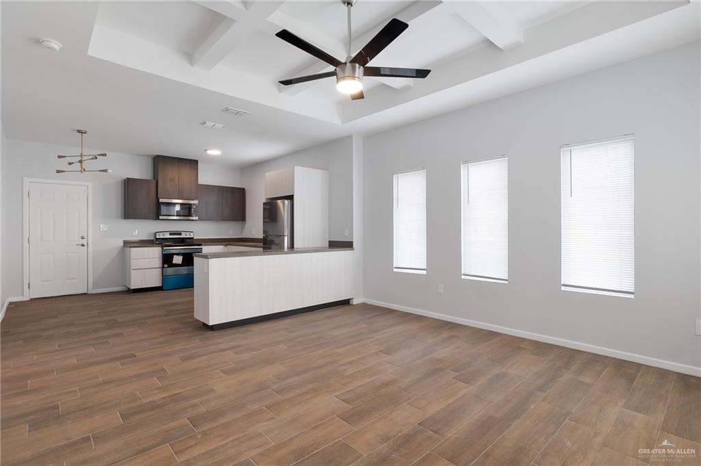 Photo 3 of 3409 Fuerte Avenue #2