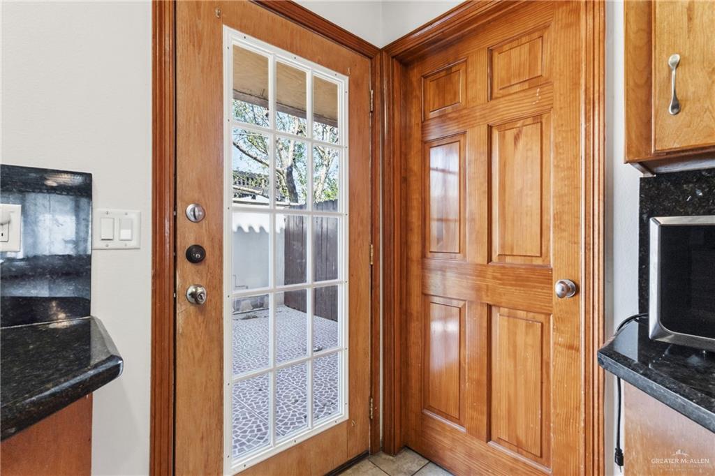 Photo 3 of 1305 Olympia Avenue #A
