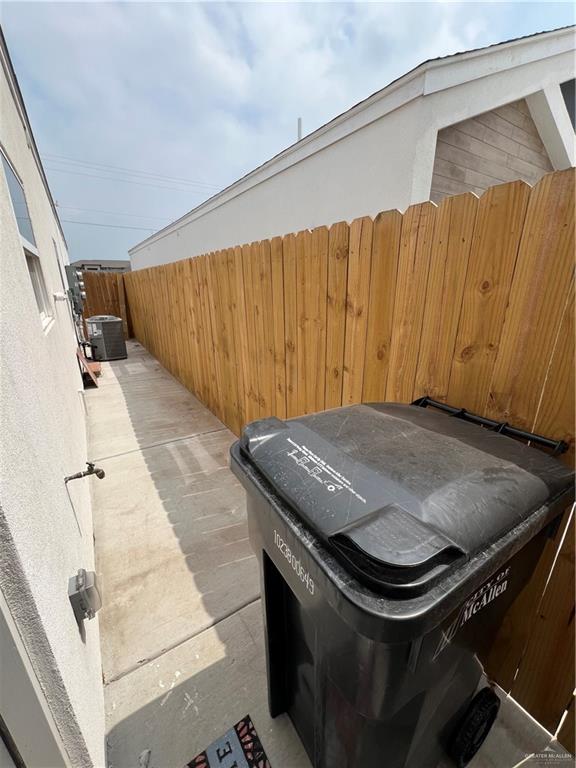 Photo 15 of 1421 Iris Avenue #1