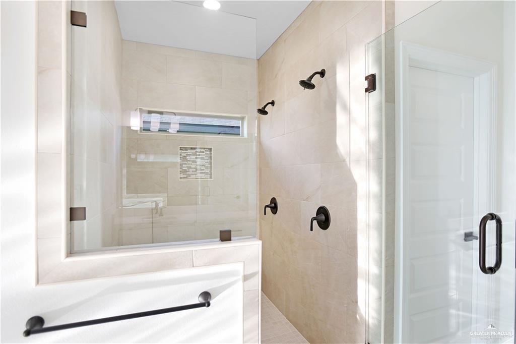 Photo 10 of 3025 Adler Avenue