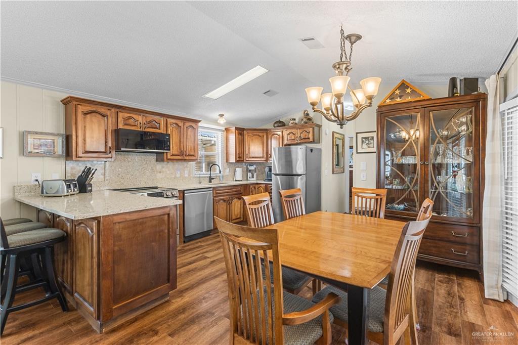 Photo 6 of 2234 Hidalgo Street