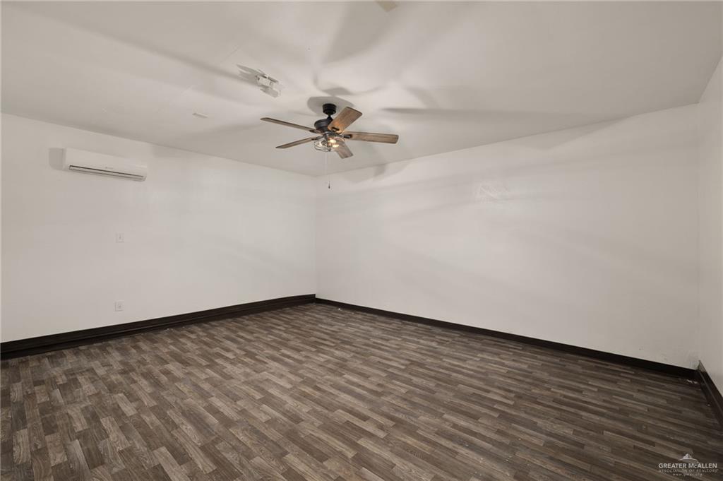 Photo 11 of 3000 Cactus Drive