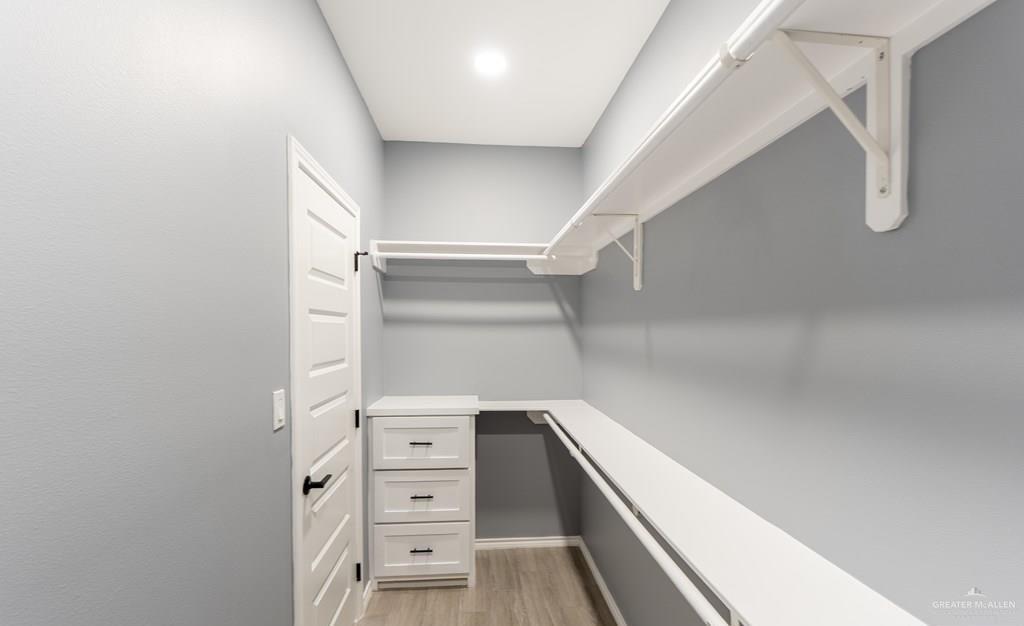 Photo 12 of 17962 Redwood Street