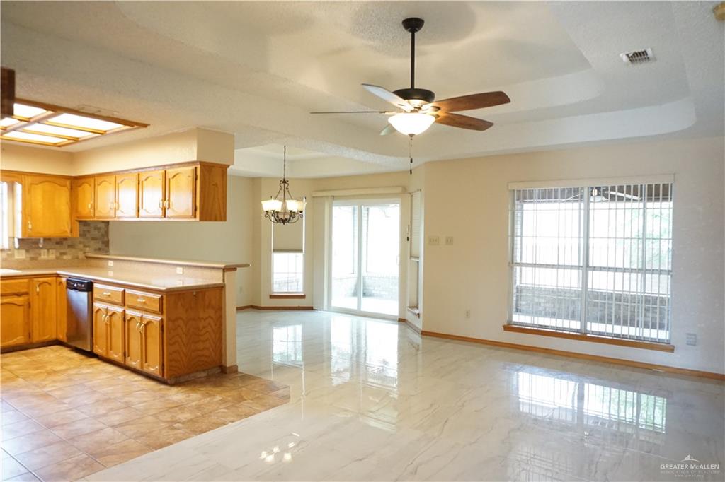 Photo 2 of 1581 Gastel Circle