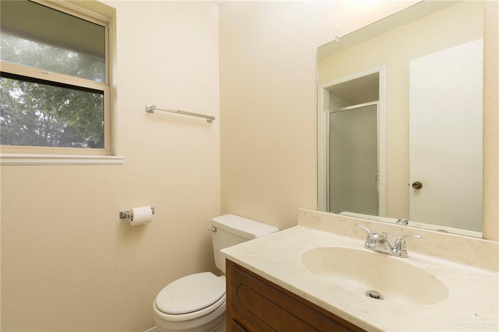 Photo 15 of 100 Iris Avenue