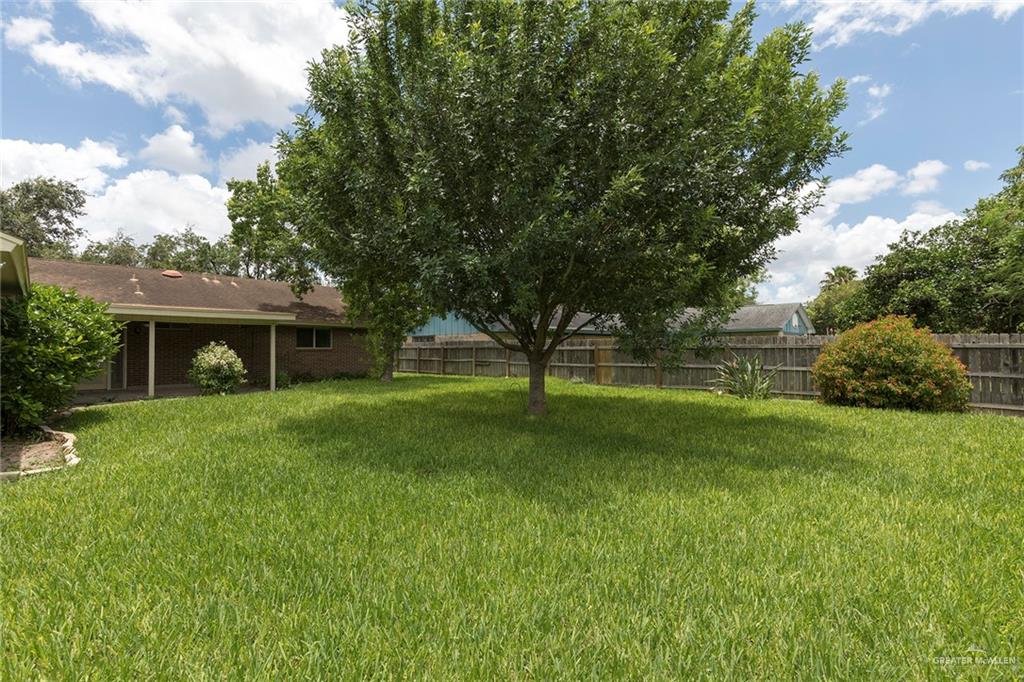 Photo 4 of 100 Iris Avenue