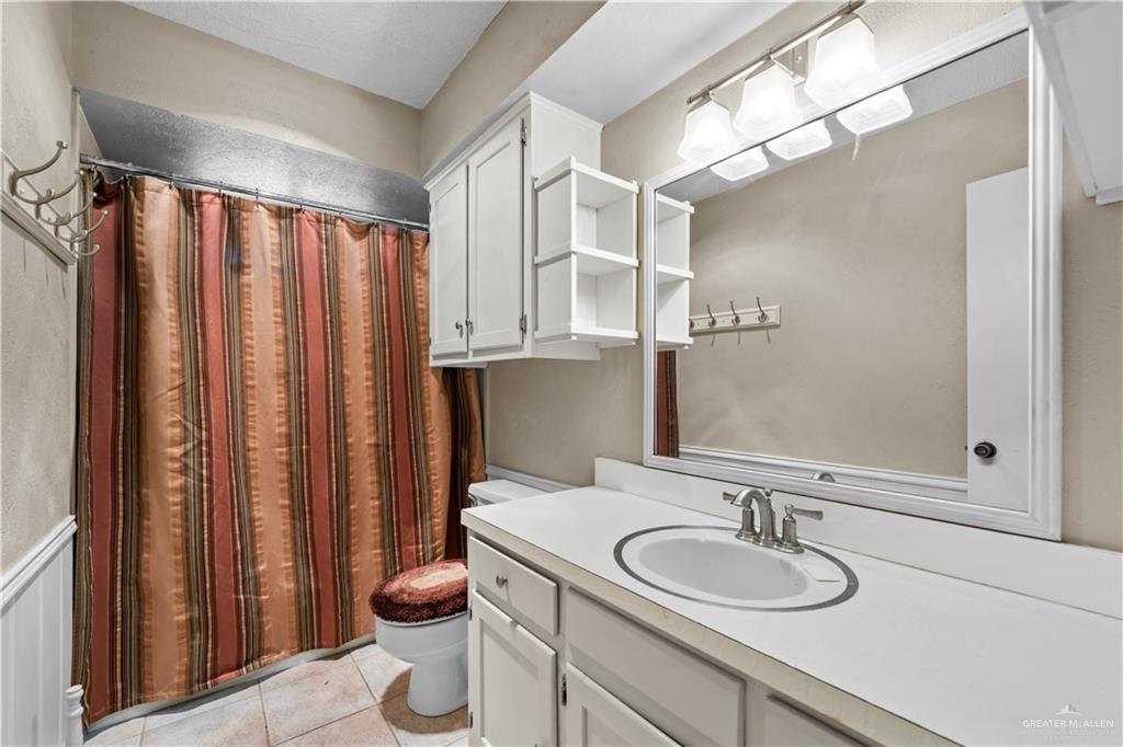 Photo 15 of 1502 Hibiscus Avenue