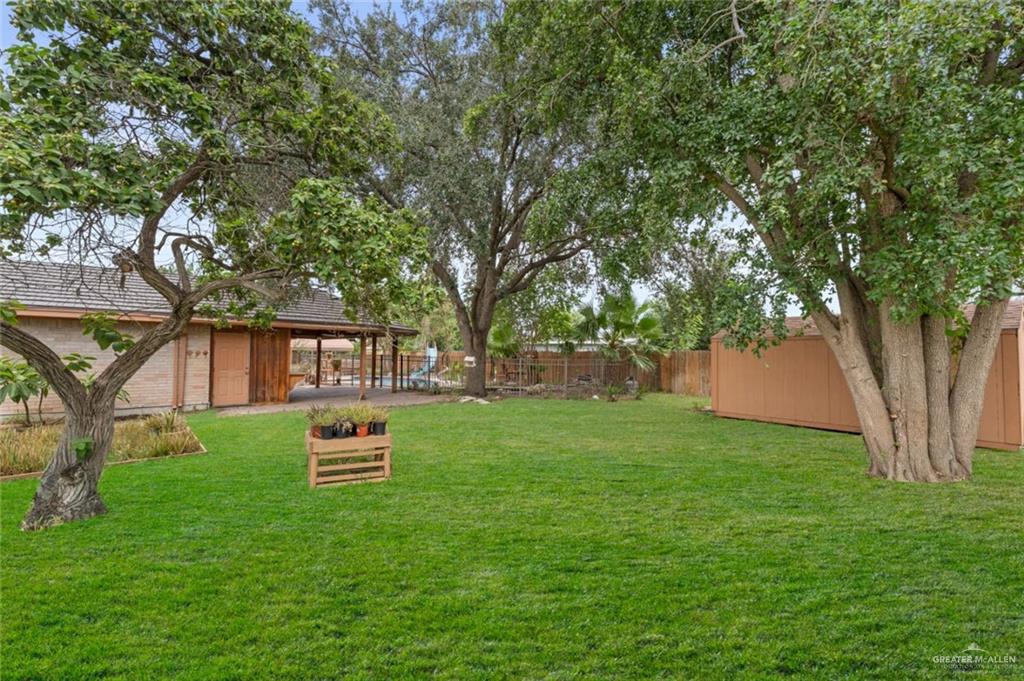 Photo 20 of 1502 Hibiscus Avenue