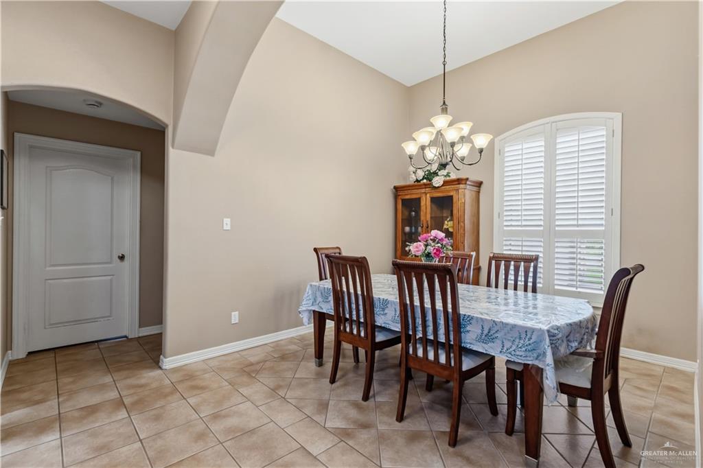Photo 8 of 1600 Oak Ridge Drive