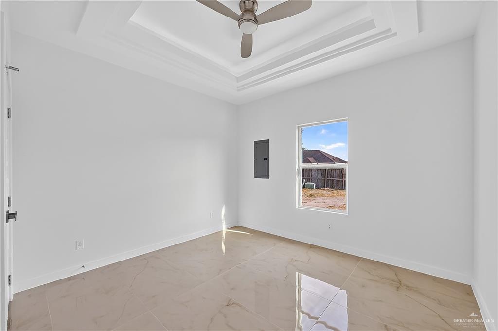 Photo 14 of 1001 Falcon Avenue