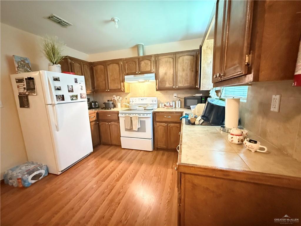 Photo 8 of 2206 Nueces Street