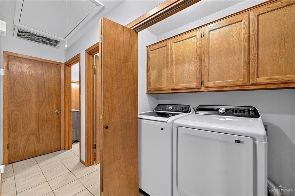 Photo 10 of 1604 Avocet Avenue #B