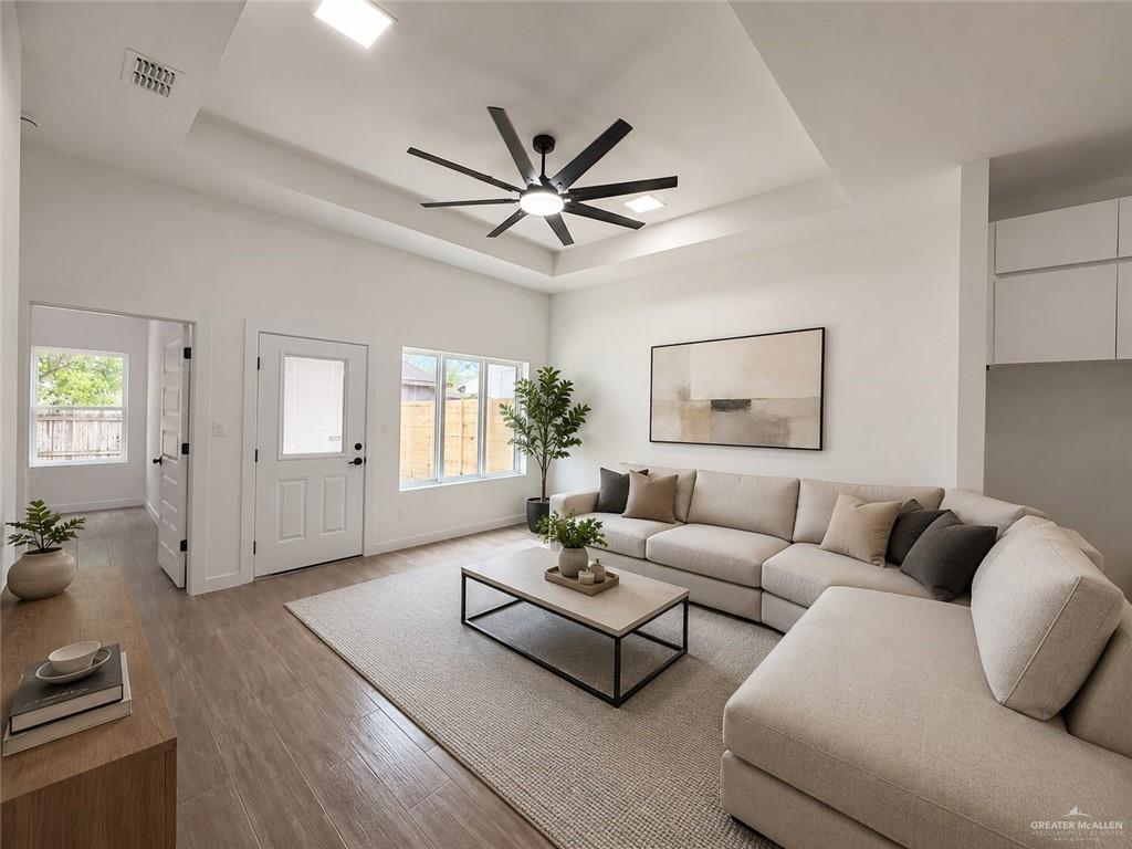 Photo 4 of 715 25th Street