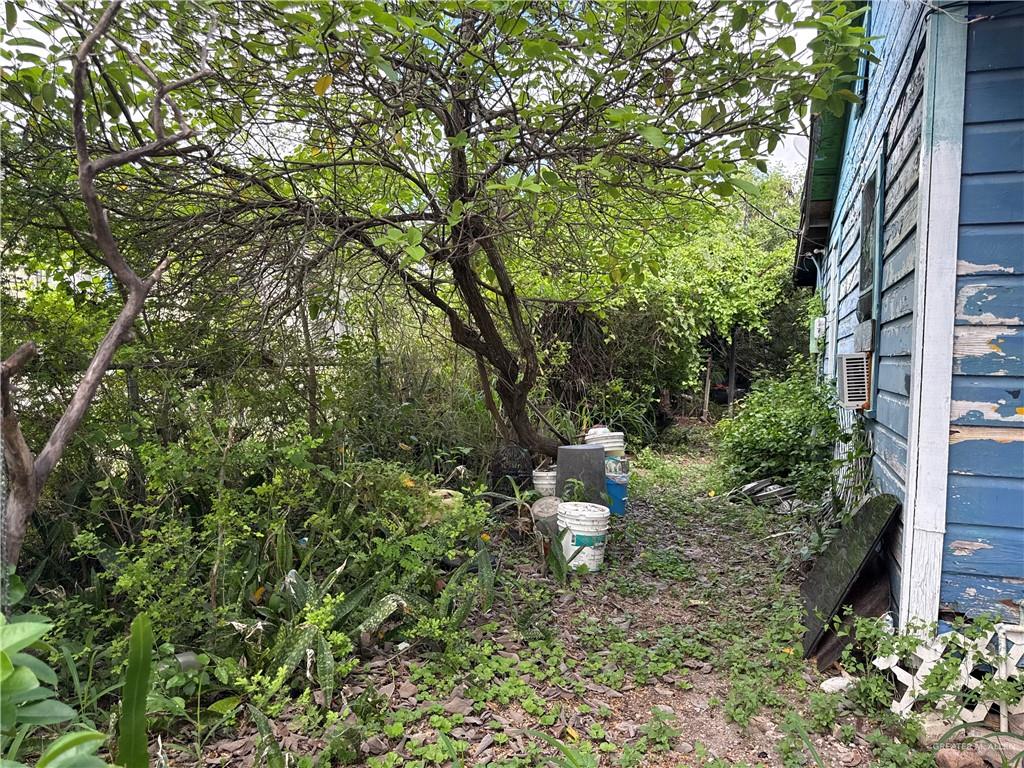 Photo 12 of 3031 Stanolind Avenue