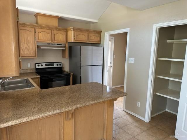 Photo 10 of 1001 Cedarwood Drive