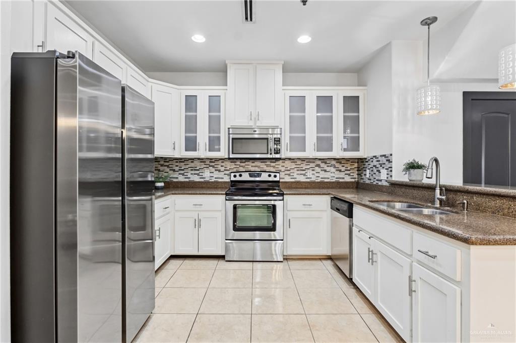 Photo 7 of 1304 Camelia Avenue #3