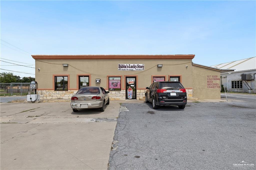 Photo 1 of 905 7th Street, Raymondville