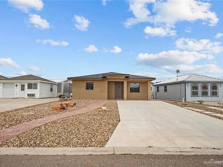 Photo 3 of 2005 Bogey Drive