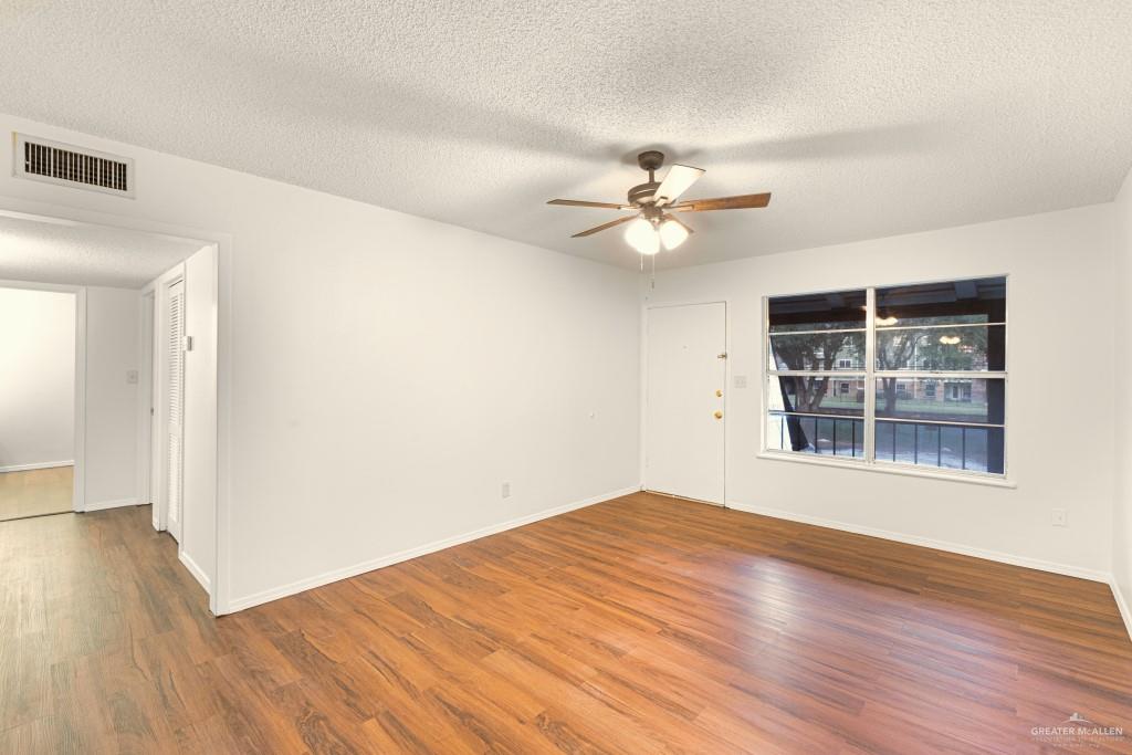 Photo 7 of 1600 Bridge Avenue #206
