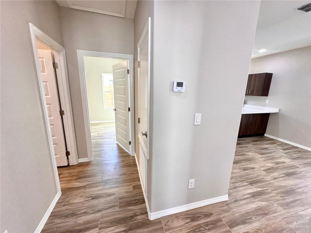 Photo 11 of 4004 Walnut Avenue #3