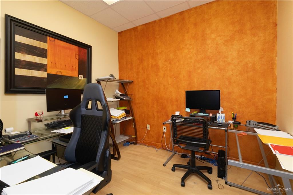 Photo 7 of 2721 Fountain Plaza Boulevard #Suite A