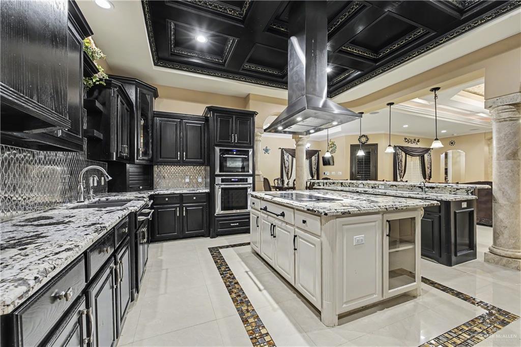 Photo 9 of 1501 Gardenia Street
