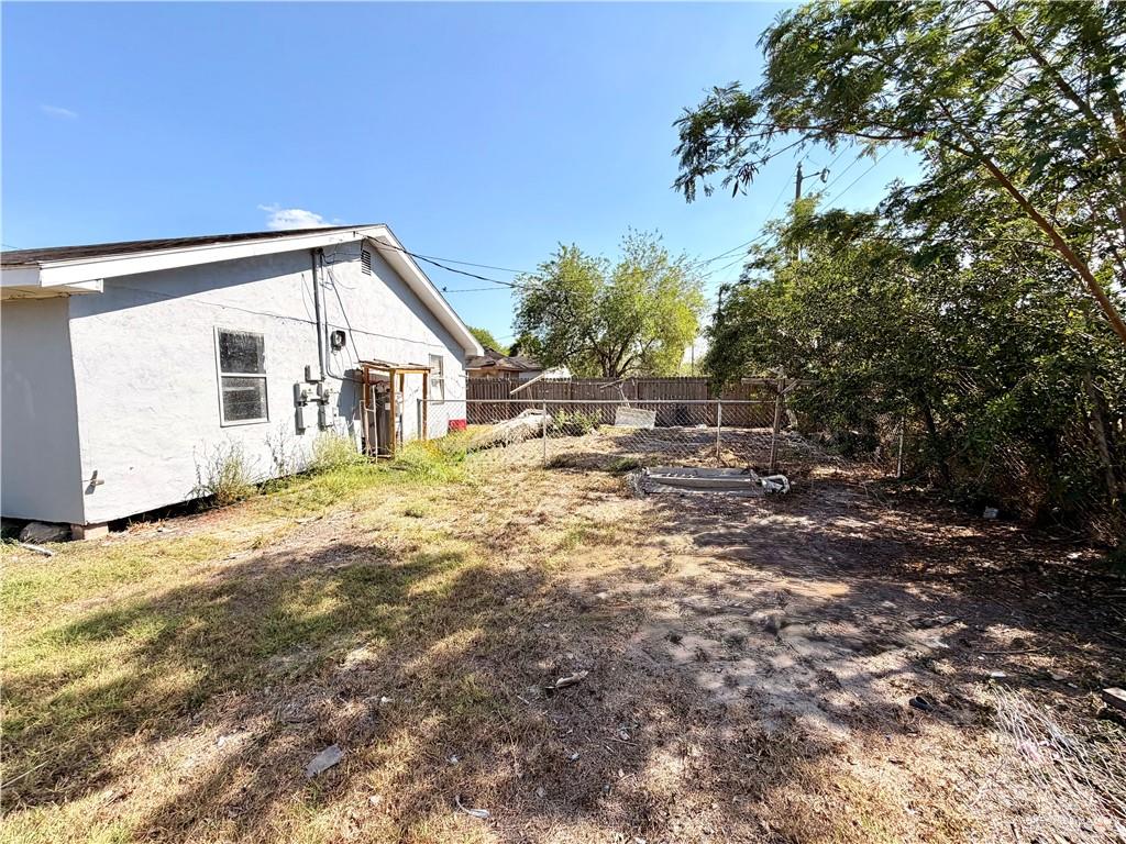 Photo 5 of 10837 Palmas Street