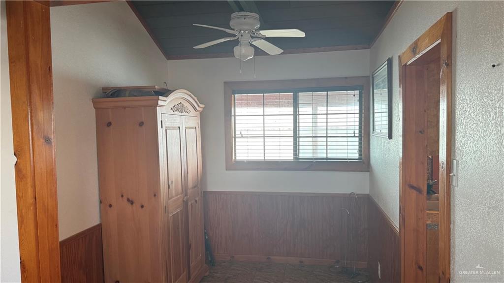 Photo 11 of 8504 Lago Vista Drive