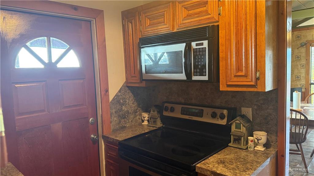 Photo 6 of 8504 Lago Vista Drive