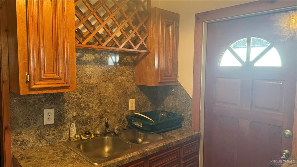 Photo 8 of 8504 Lago Vista Drive