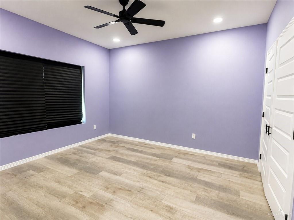 Photo 10 of 408 Violet Street