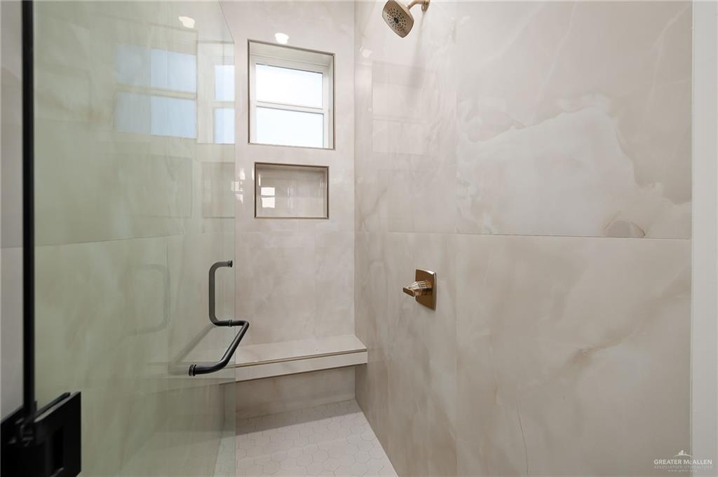 Photo 18 of 615 25th Street