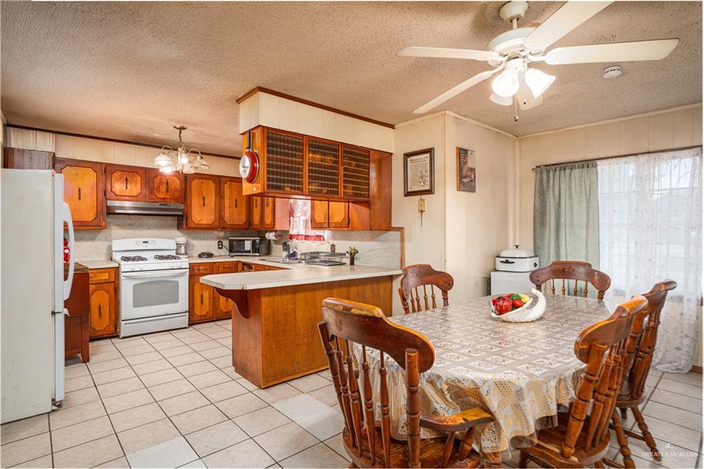 Photo 4 of 114 Guadalupe Flores Road