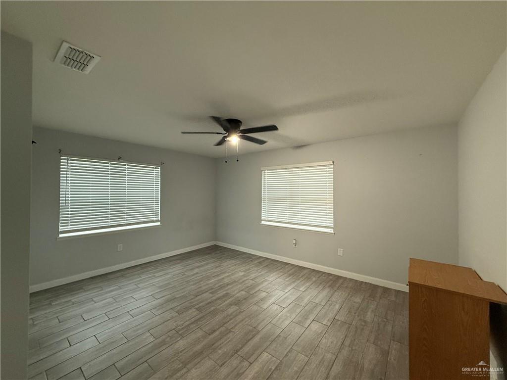 Photo 3 of 822 2nd Street