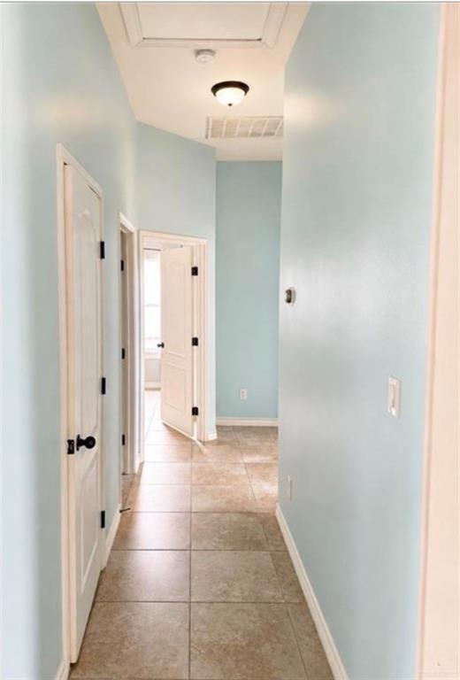 Photo 4 of 1805 Queens Avenue